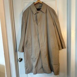 Vintage 70/80’s London Fog Tan Thinsulate Zip Out Liner Trench Coat, Size 44R